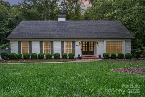 5744 Bellechasse Street sold home in Beverly Woods East, Charlotte, NC