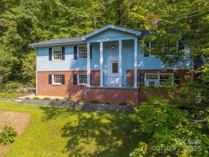 1168 North Country Club Drive