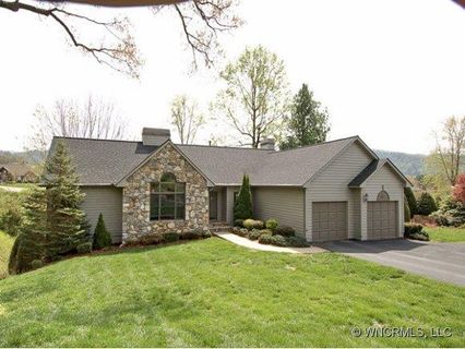 10 Valley Drive