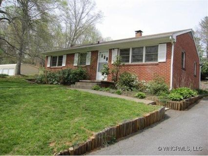 48 Royal Oaks Drive