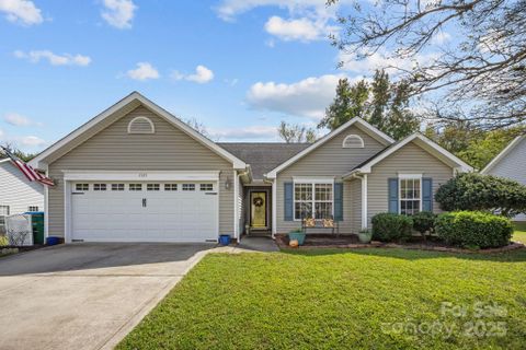2325 Ivy Run Drive sold home in Oak Grove, Indian Trail, NC