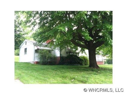 15 Chestnut Street sold home in Reems Creek, Weaverville, NC