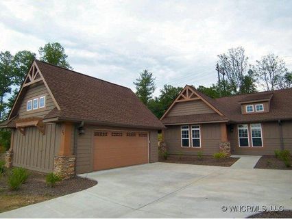 21 Foxtail Court sold home in Foxchase, Hendersonville, NC