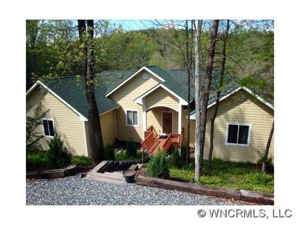 8 Barebridge Hills Dr