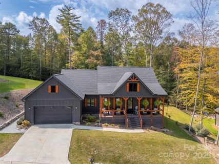 118 Byron Forest Drive sold home in The Cottages At Byron Forest, Horse Shoe, NC