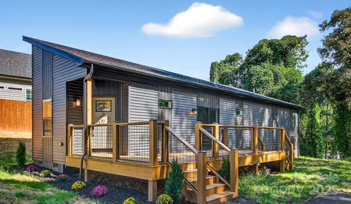 354 Carolina Avenue sold home in Endeavour Homes, Marion, NC