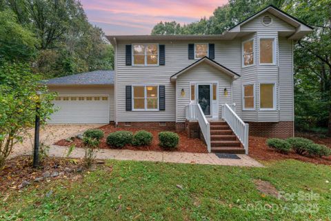 204 S Deerfield Circle sold home in Plantation Ridge, Salisbury, NC