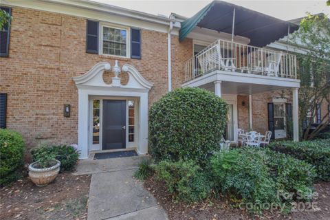 8333 Meadow Lakes Drive