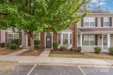 2117 Aston Mill Place sold home in The Mews At Laurel Valley, Charlotte, NC