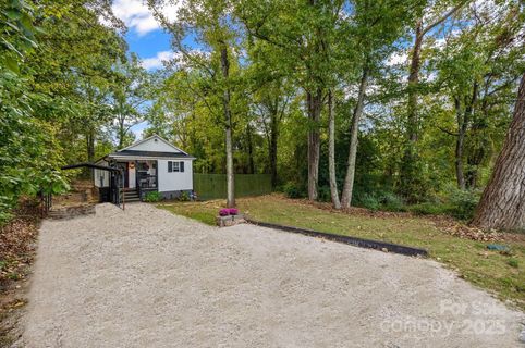 312 Flat Rock Street