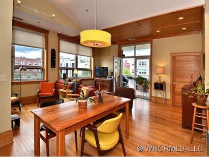 12 South Lexington Avenue 410
