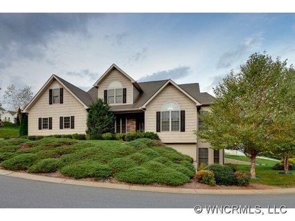 57 Driftstone Circle sold home in River Crest, Arden, NC