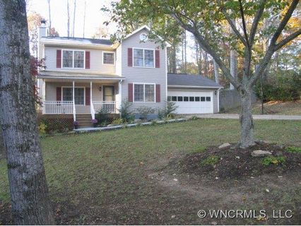 7 Sweetbriar Ct