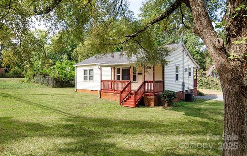 2500 Old Steele Creek Road sold home in Spencer Park, Charlotte, NC