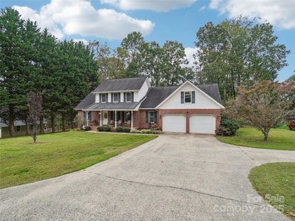 2 Cambridge Drive sold home in High Meadows, Candler, NC