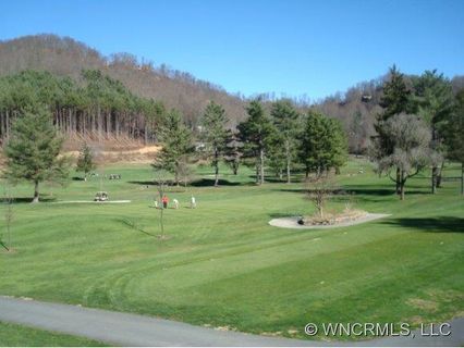 103 Glenview Lane Unit 5055 sold home in Mountain Glen Condominium, Maggie Valley, NC