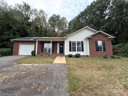 1862 Green Leaf Court sold home in Strawberry Fields, Conover, NC