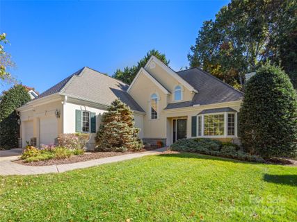 40 Tiverton Lane sold home in Devonshire, Asheville, NC