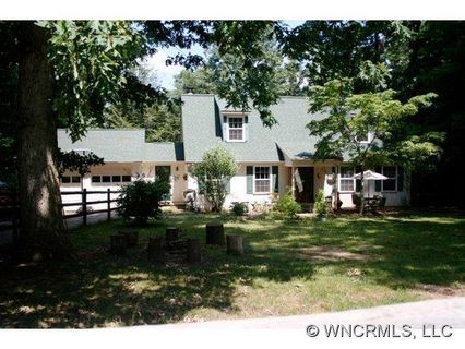 2 Reynolda Dr