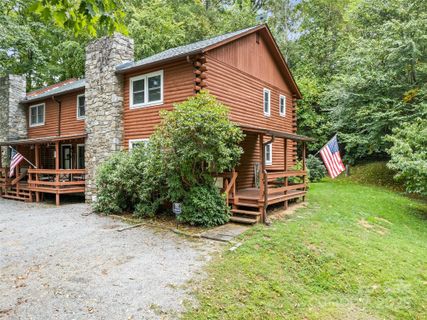 24 Katydid Lane sold home in Hemlock Villas, Maggie Valley, NC
