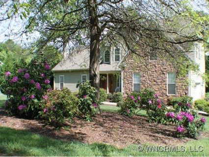 107 Berry Hill Drive sold home in Berry Hill, Hendersonville, NC