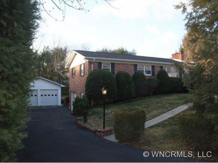 15 Hickory Drive