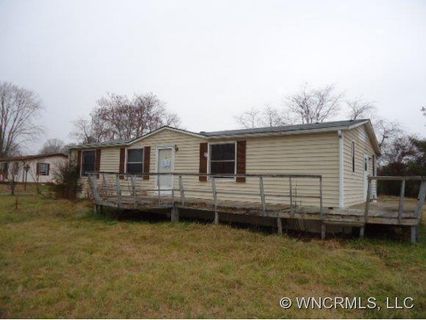 210 Leigh Anne Ln sold home in The Meadows, Horse Shoe, NC