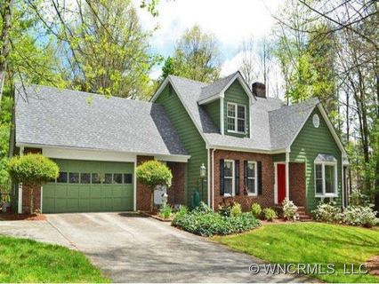 7 Hickory Creek Court