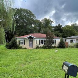 1124 Riverside Drive