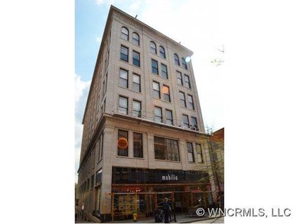 84 Walnut Street 304