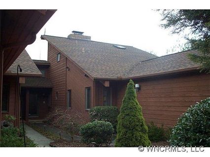 205 Woodfield Dr