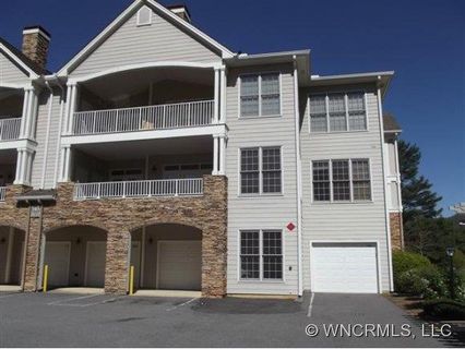 5049 Mountain Glen Condominium sold home in Mountain Glen Condominium, Maggie Valley, NC