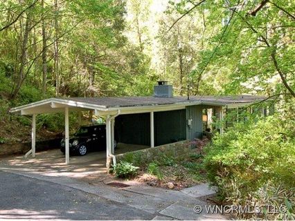 5 Hasbrook Lane sold home in Beaver Lake, Asheville, NC