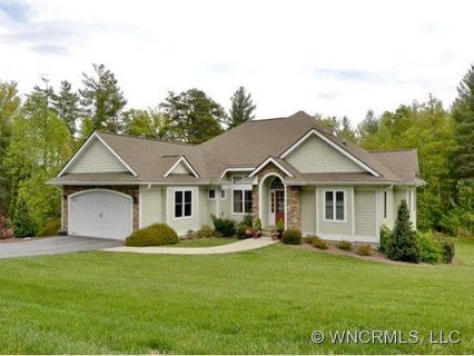 41 Flat Rock Fields Lane sold home in Dunroy On Rutledge, Flat Rock, NC