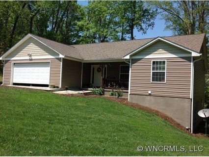 110 Tailfeather Lane