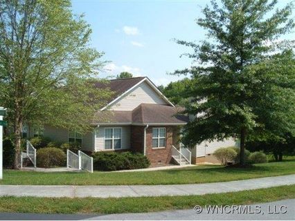 14 S Creekside Ct