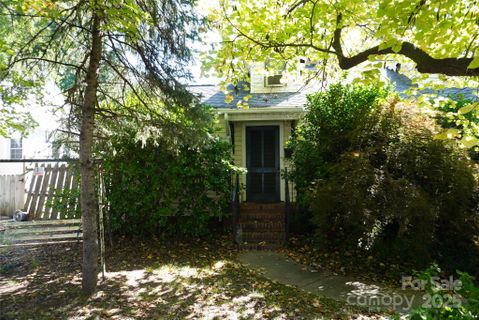 Previously sold for $430,000