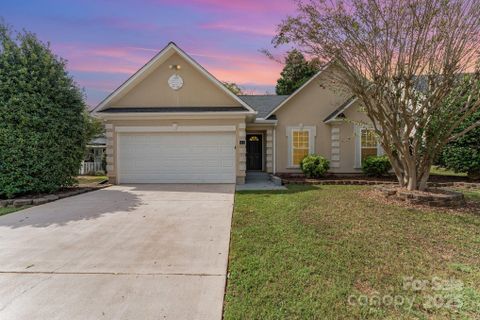 117 Yorkshire Drive sold home in Woodfield, Salisbury, NC