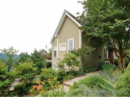 156 Black Oak Drive sold home in The Forest, Asheville, NC