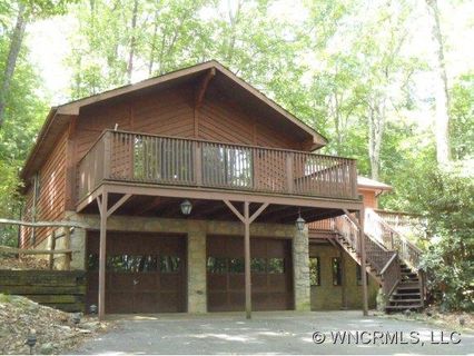 40 Crestmont Dr