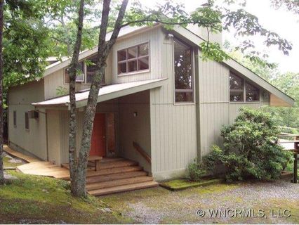1695 Slick Rock Rd