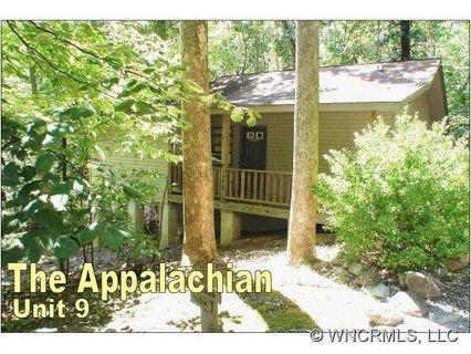 950 Main St Unit 9 Appalachian sold home in Mountain Village Chalets, Chimney Rock, NC