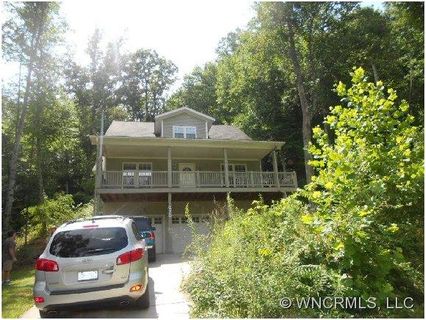 275 Newberry Dr