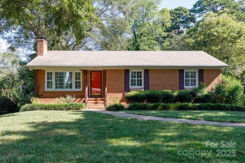1811 Tamworth Drive