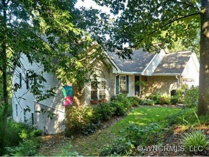 2743 Miller Lane sold home in Sycamore Hill, Hendersonville, NC