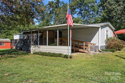 128 St Albans Lane sold home in Sherwood On The Lake, Lexington, NC