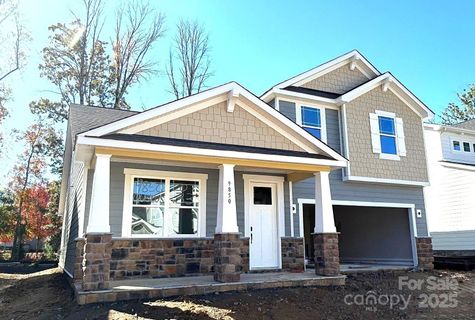 9850 Quercus Lane