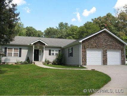 411 Wakefield Dr