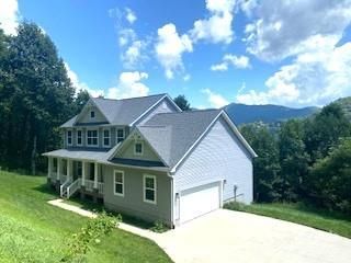 140 Mayflower Court sold home in Campbell Mountain Estates, Waynesville, NC