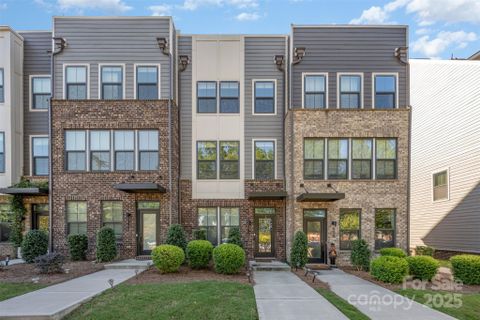 540 Billingsley Road pending home in Wendover Green, Charlotte, NC